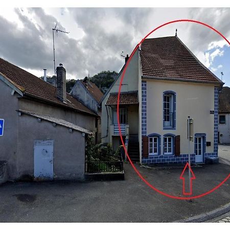 Appartement Meuble Duplex T3. Baume-les-Dames Exteriör bild